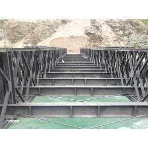 工地新疆布尔津案例 - 200型贝雷桥四排加强